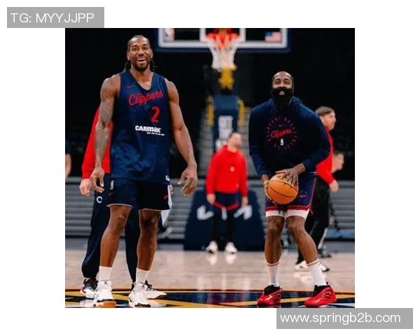 快船与热火激战12月赛季对决精彩回顾与分析