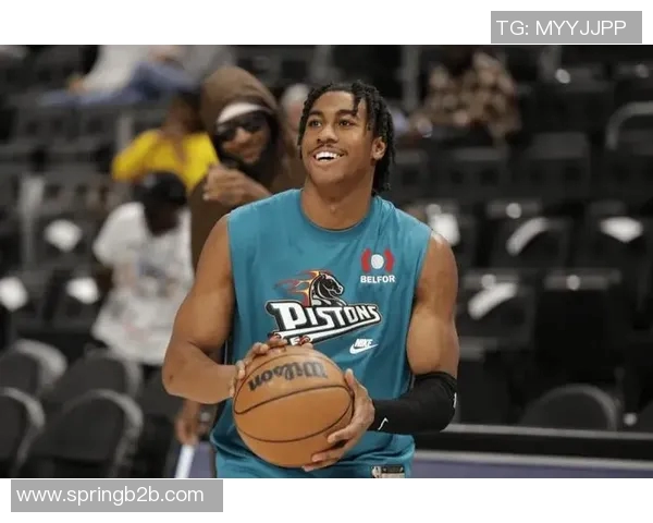 杰登艾维：新生代篮球明星的崛起与未来展望